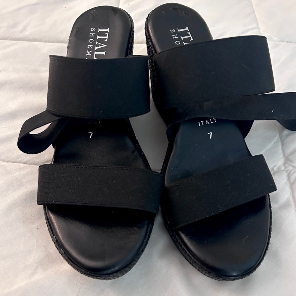 Black Wedge Sandals 7. New.